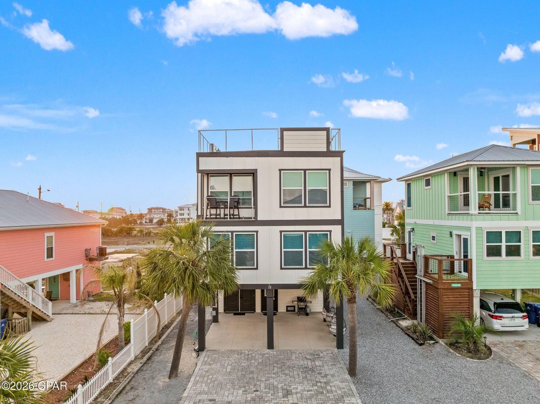 House in Port St. Joe, Florida, United States 2 - 17161099