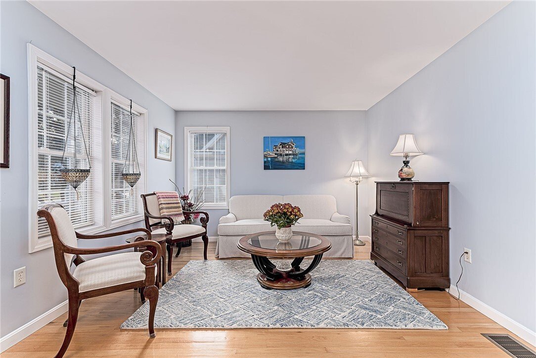 House in Westerly, Rhode Island, United States 5 - 17660939