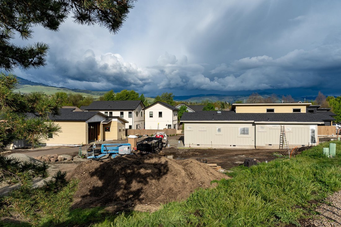 House in Ashland, Oregon, United States 4 - 16787351
