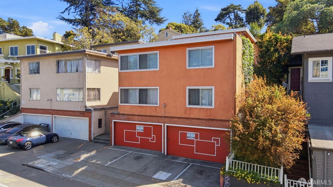 Oakland, California, United States 2 - 17660978