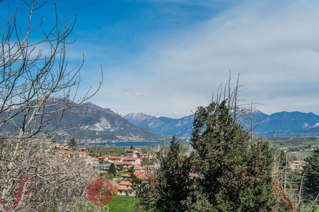 Castle in Monguzzo, Lombardy, Italy 4 - 17538796