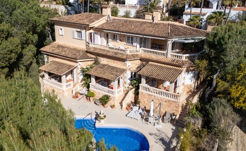 Villa in Costa de la Calma, Calvia, Balearic Islands 1