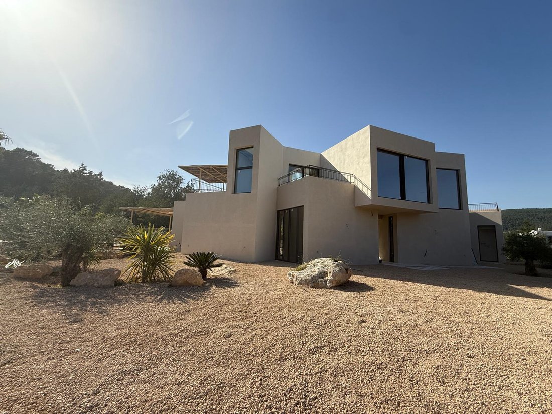 Villa in Sant Carles de Peralta, Santa Eularia des Riu, Balearic Islands 2 - 17500741