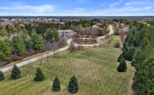 Land in Thiensville, Wisconsin, United States 1