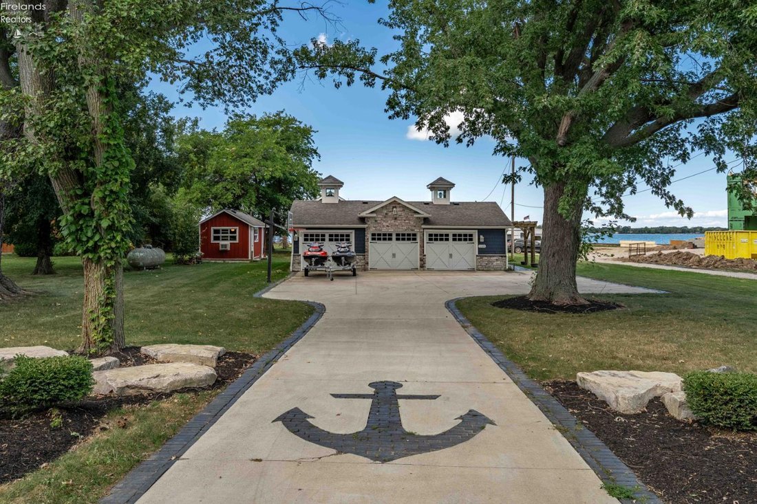 House in Put-in-Bay, Ohio, United States 3 - 17661162