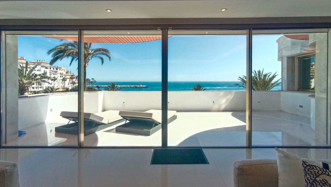Penthouse in Puerto Banus, Marbella, Spain 1 - 17661290