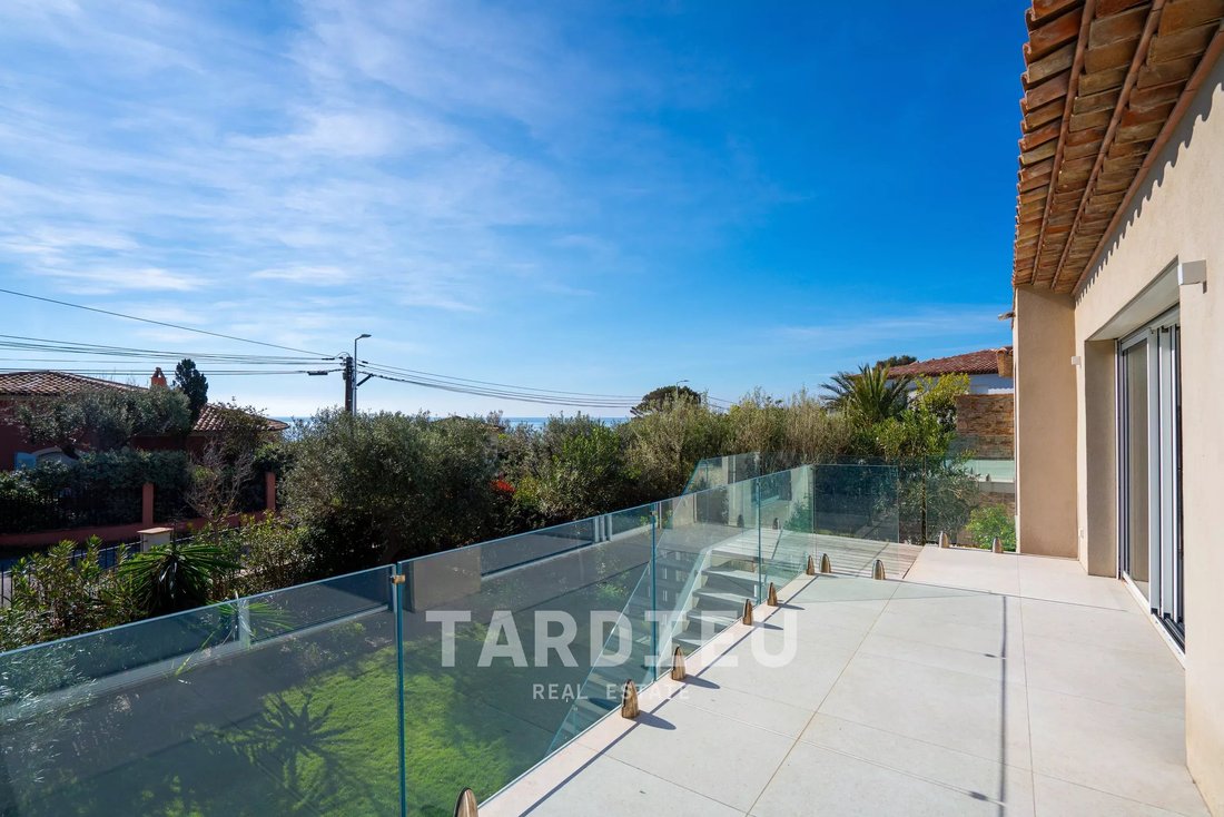 Villa in Sud, Cavalaire-sur-Mer, France 4 - 17661480