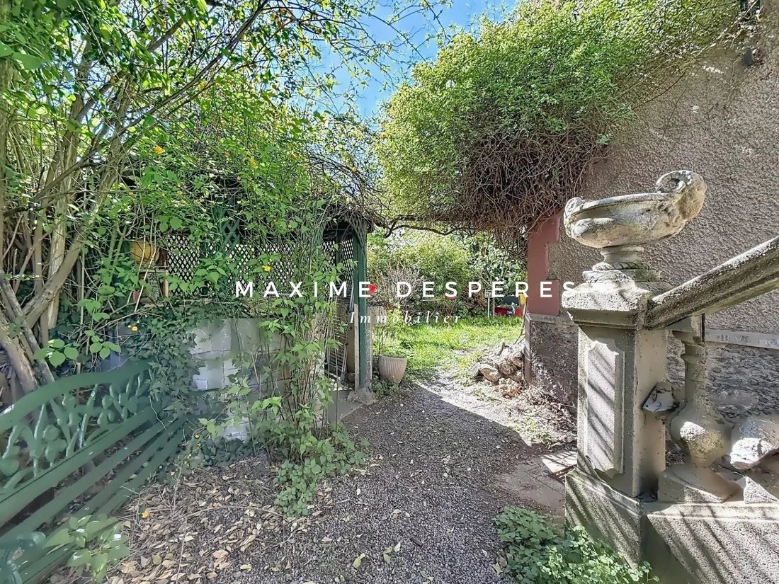 House in Bois-Colombes, Ile-de-France, France 3 - 17661459