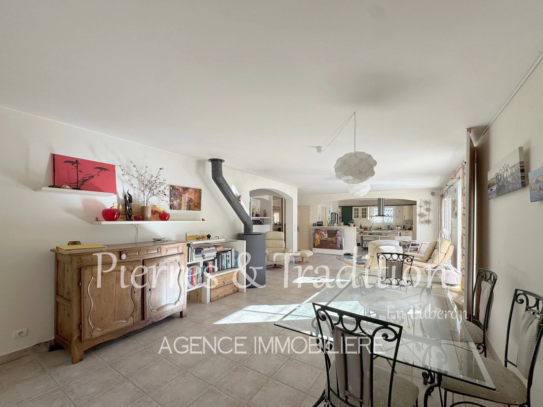 House in Céreste-en-Luberon, Provence-Alpes-Côte d'Azur, France 4 - 17661485