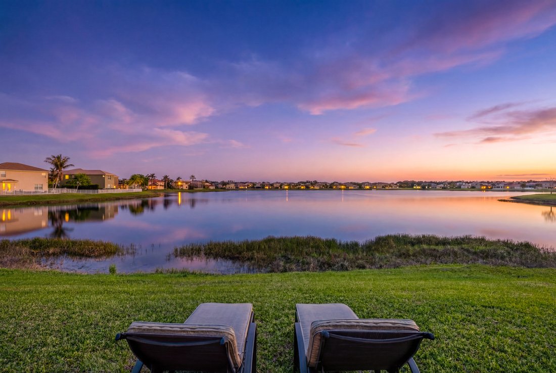 Port St. Lucie, Florida, United States 4 - 17661593