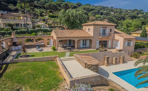 Villa in Grimaud, Provence-Alpes-Côte d'Azur, France 1