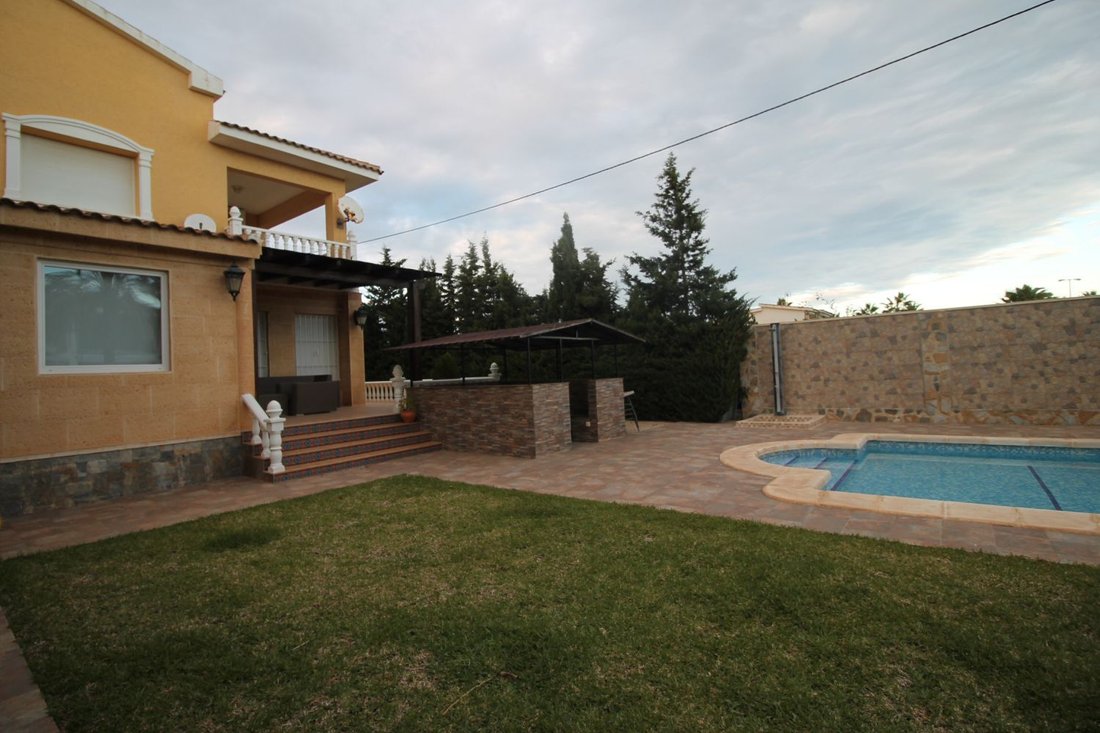Villa in Cabo Roig, Orihuela, Valencian Community 2 - 17661814