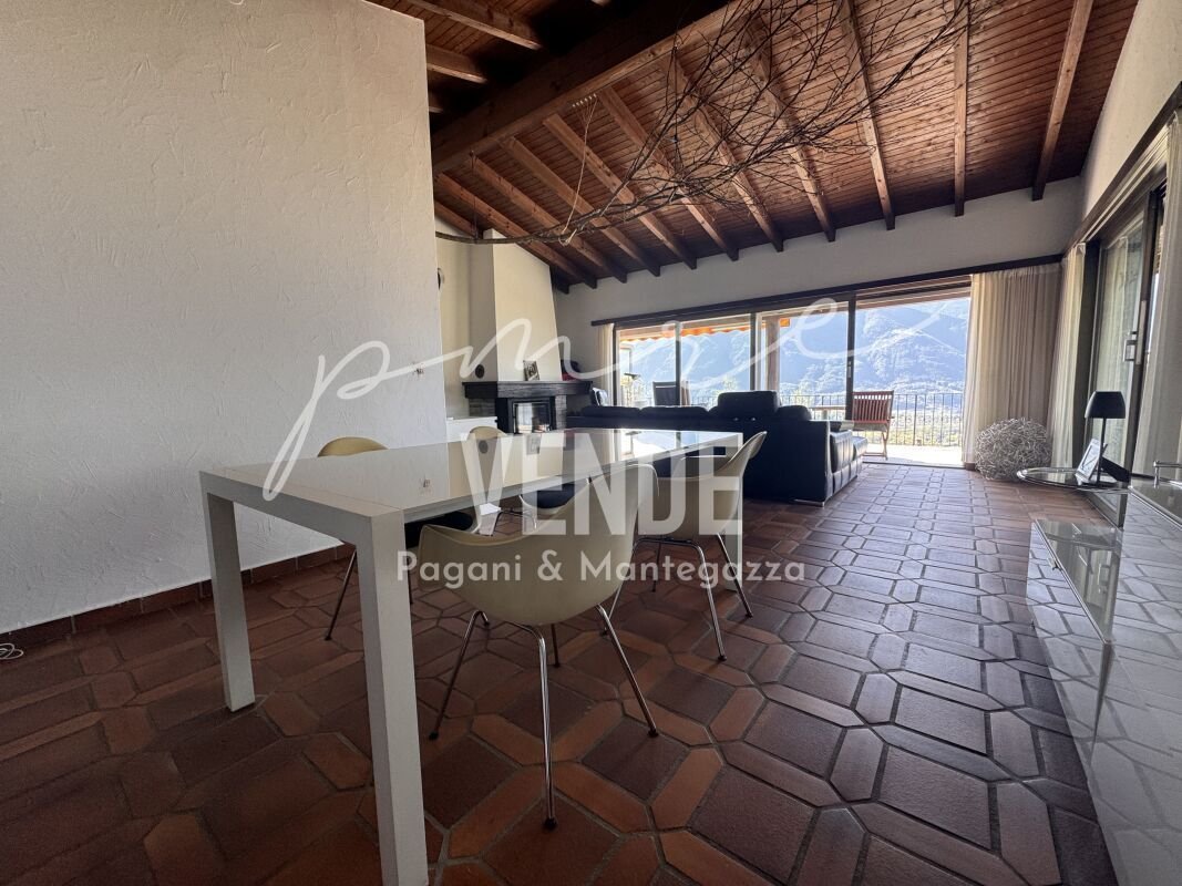 Gordola Casa DI 5.5 Locali Con Emozionante Vista Lago