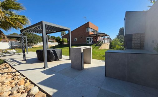 Chalet in Cunit, Catalonia, Spain 1