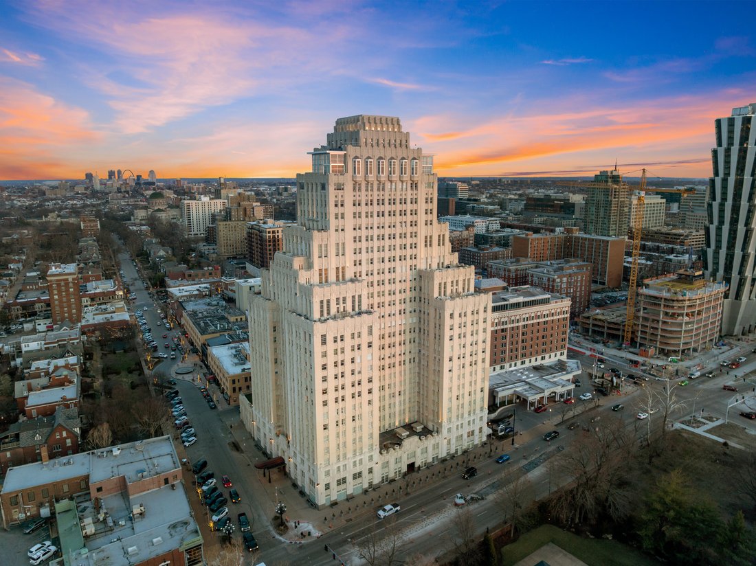Condo in St. Louis, Missouri, United States 2 - 17661898