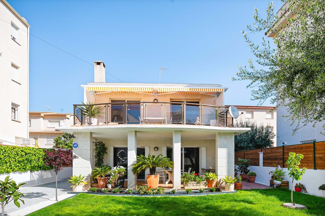 Townhouse in Cunit, Catalonia, Spain 2 - 17662059