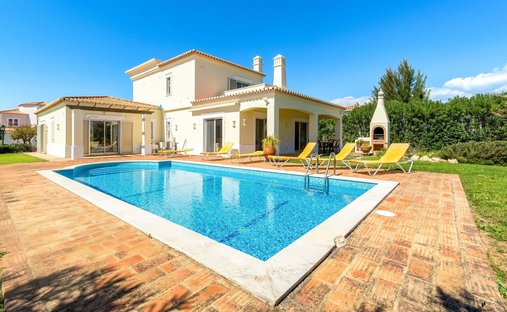 Villa in Lagoa e Carvoeiro, Algarve, Portugal 1