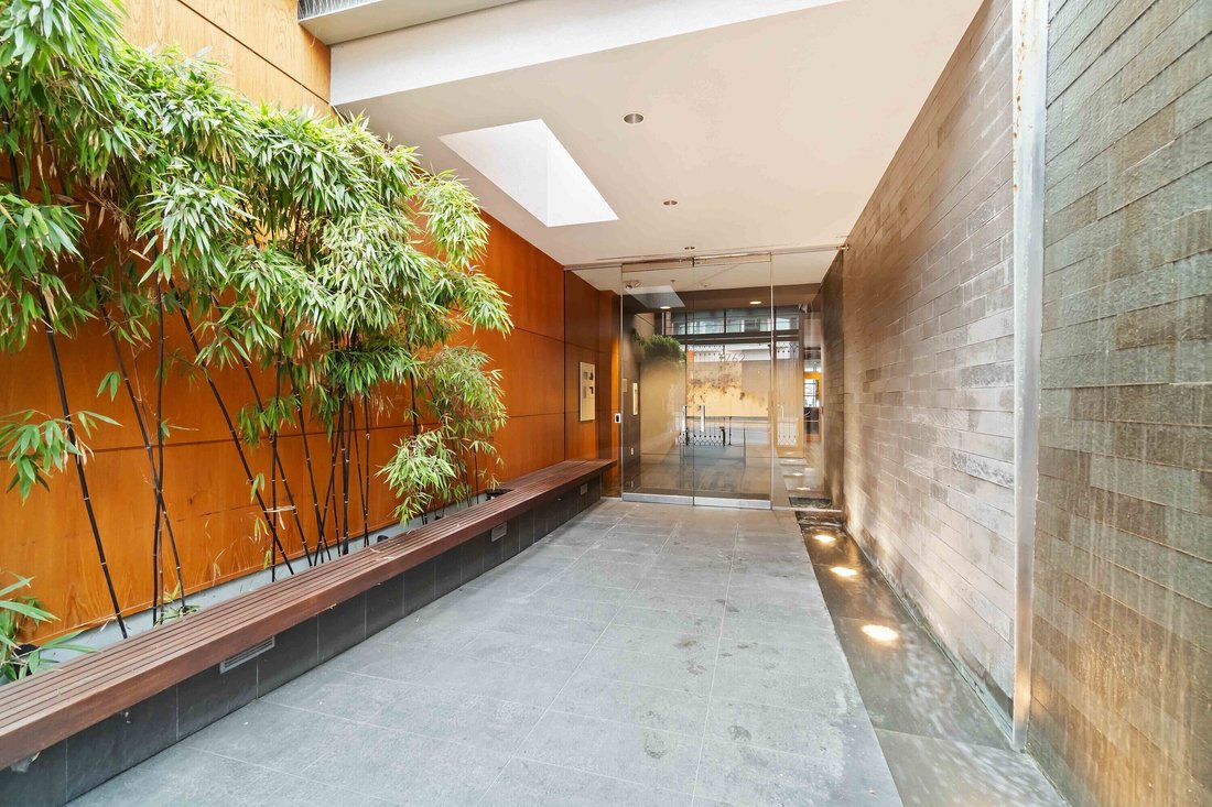 Condo in Vancouver, British Columbia, Canada 5 - 17662099