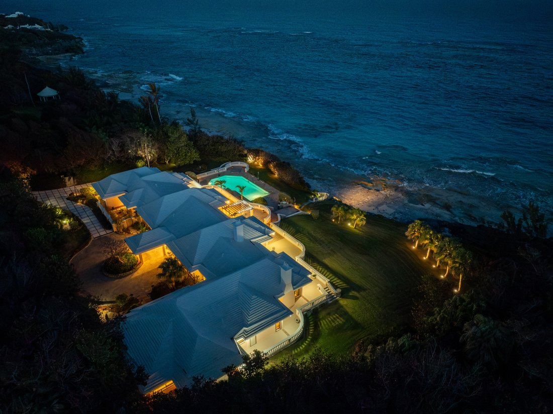 House in Camden, Paget Parish, Bermuda 2 - 12378606