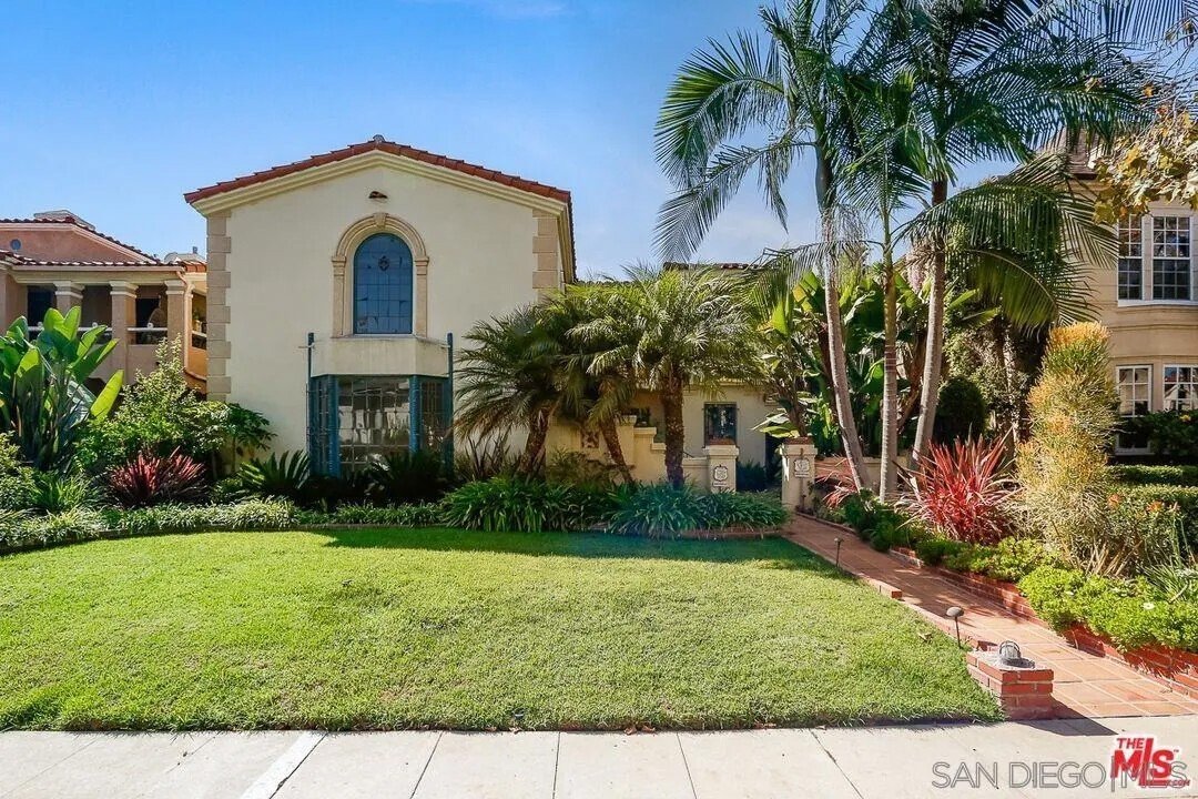 Beverly Hills, California, United States 3 - 17662862