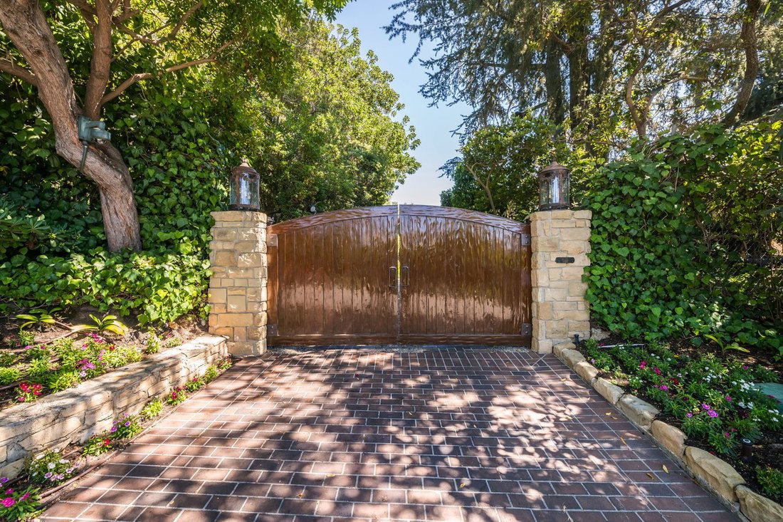 House in Los Angeles, California, United States 3 - 17667139