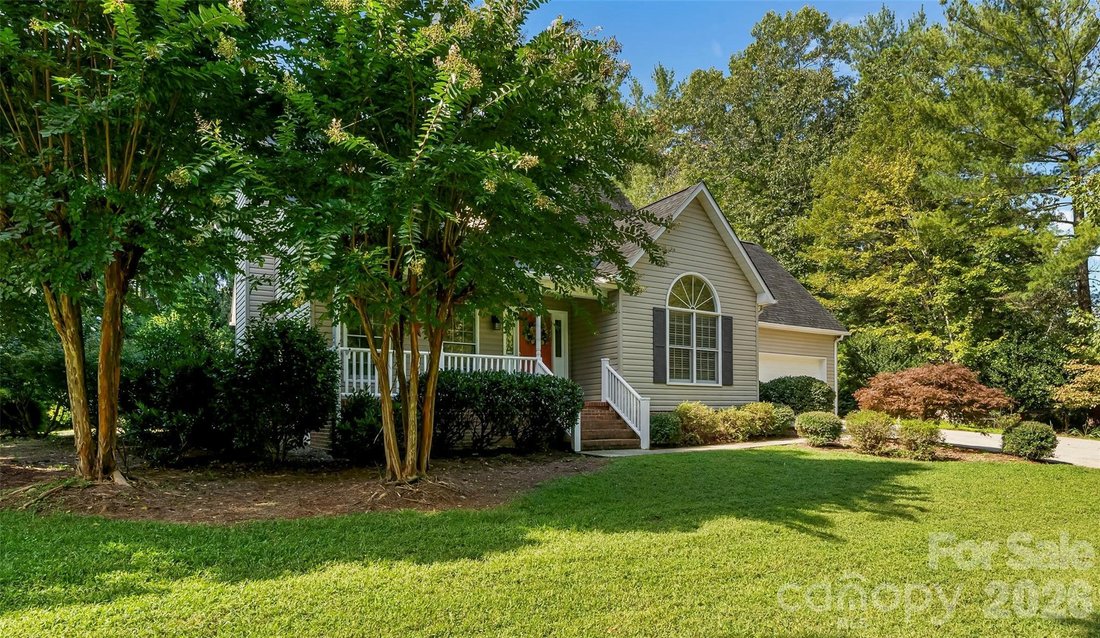 House in Morganton, North Carolina, United States 1 - 16144888