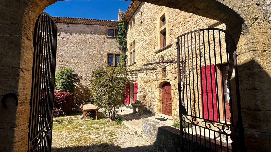 Villa in Lauris, Provence-Alpes-Côte d'Azur, France 5 - 17666781