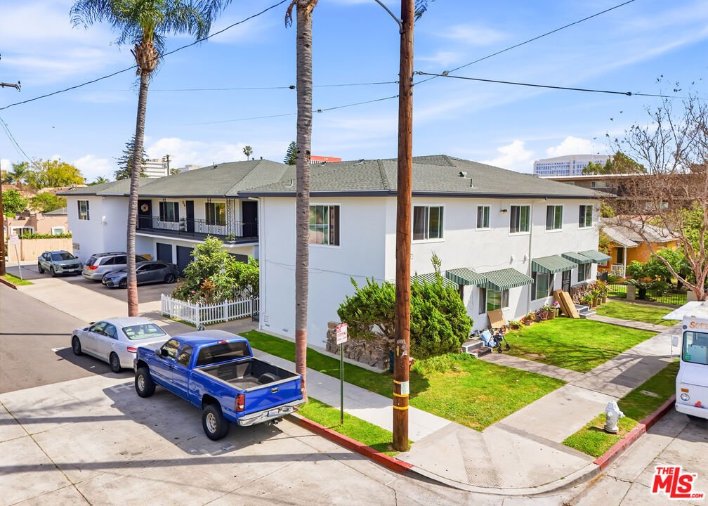 Santa Ana, California, United States 1 - 17665318