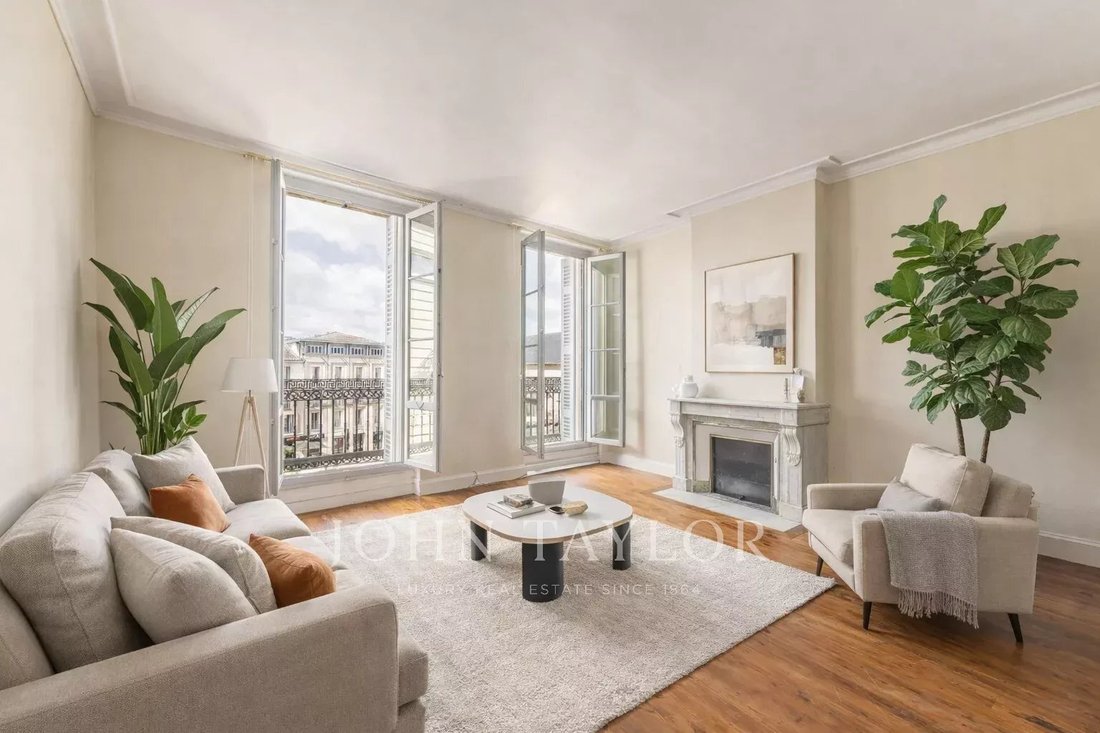Apartment in Hôtel de Ville-Quinconce-Saint Seurin-Fondaudège, Bordeaux, France 2 - 17633766