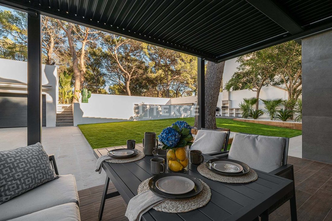 Villa in Castelldefels, Catalonia, Spain 4 - 17667098