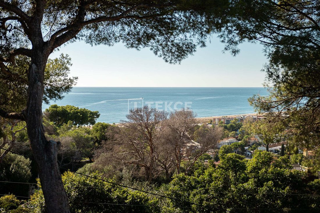 Villa in Castelldefels, Catalonia, Spain 5 - 17667098
