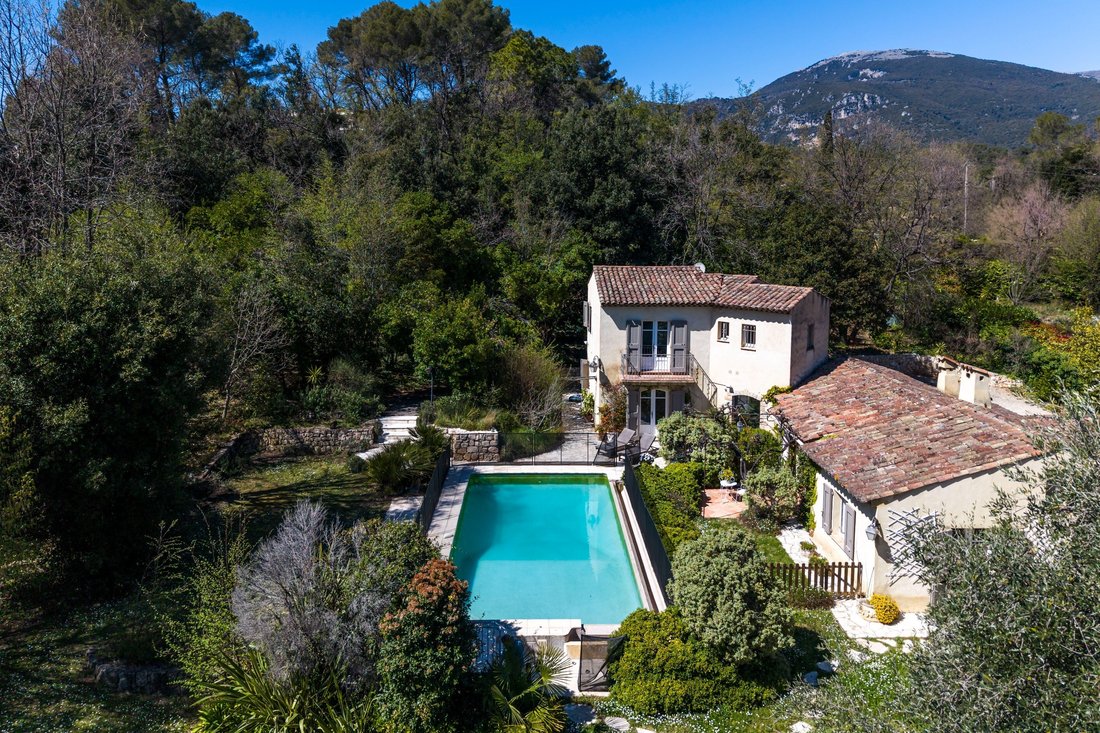 House in Nord, Roquefort-les-Pins, France 2 - 17666934