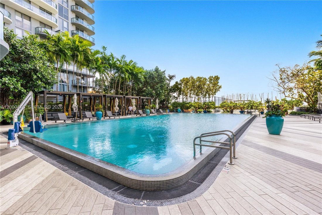 Condo in Miami, Florida, United States 4 - 17666677