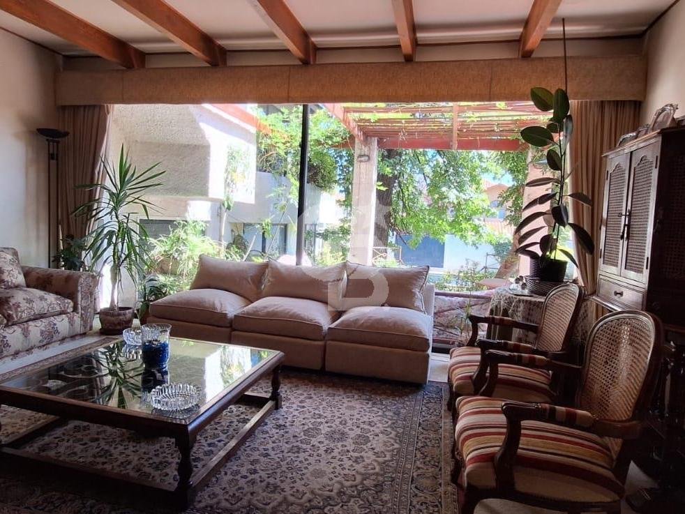 House in Las Condes, Santiago Metropolitan Region, Chile 1 - 17664273