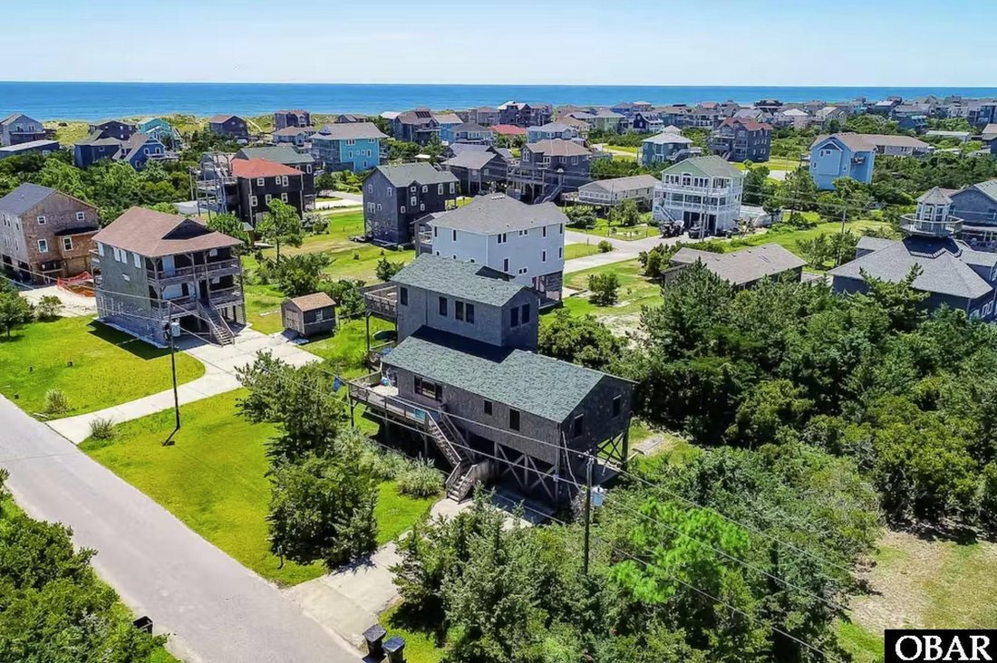 House in Waves, North Carolina, United States 1 - 17665758