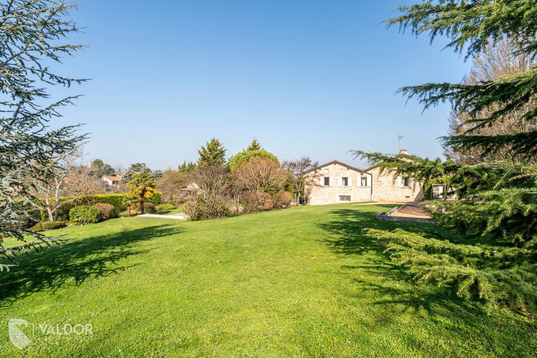 House in Arrondissement of Villefranche-sur-Saône, Auvergne-Rhône-Alpes, France 2 - 17667147