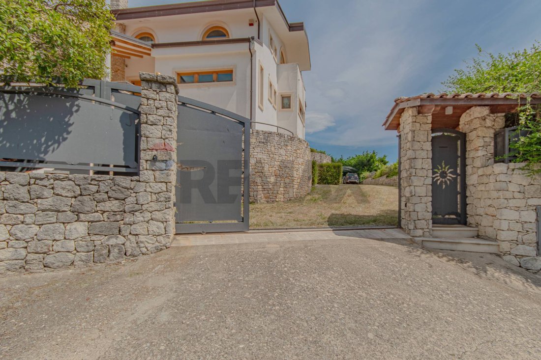 Villa in Cerisano, Calabria, Italy 5 - 17667541
