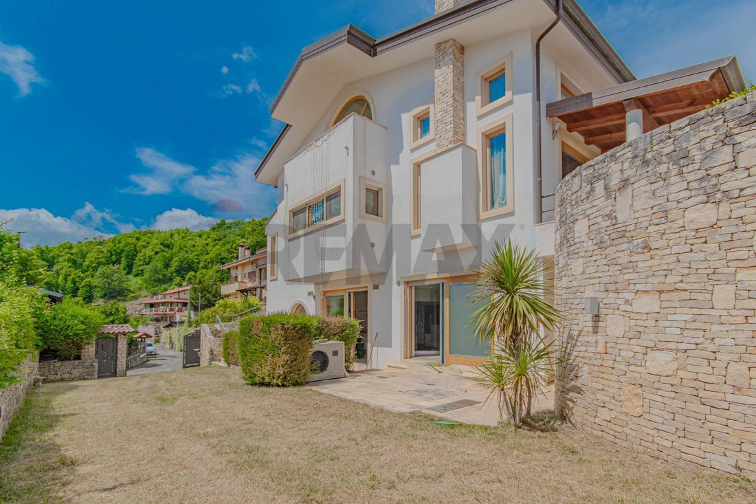 Villa in Cerisano, Calabria, Italy 2 - 17667541