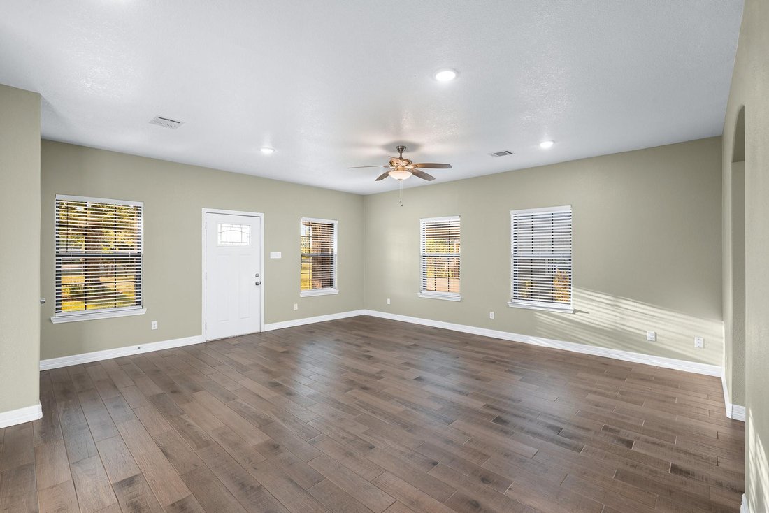 House in Bedias, Texas, United States 5 - 17665969
