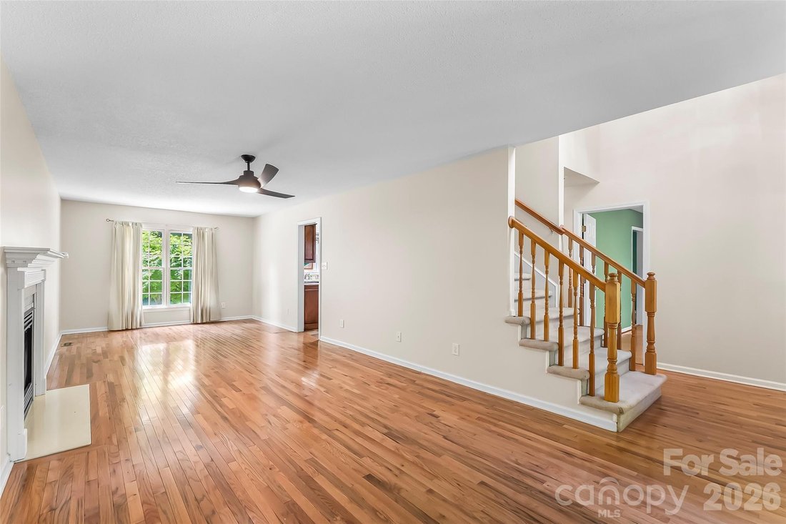 House in Morganton, North Carolina, United States 4 - 16144888