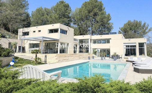 Villa in Granettes-Jauberte-Sainte Anne, Aix-en-Provence, France 1