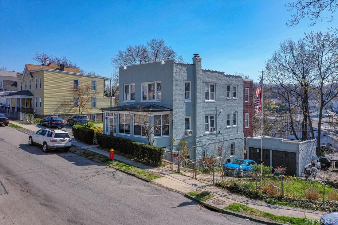 House in Yonkers, New York, United States 1 - 17665461