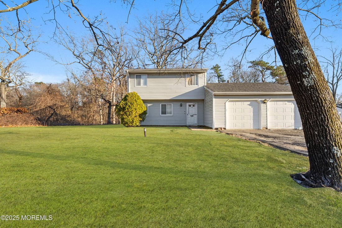 House in Lakewood Township, New Jersey, United States 5 - 17666130
