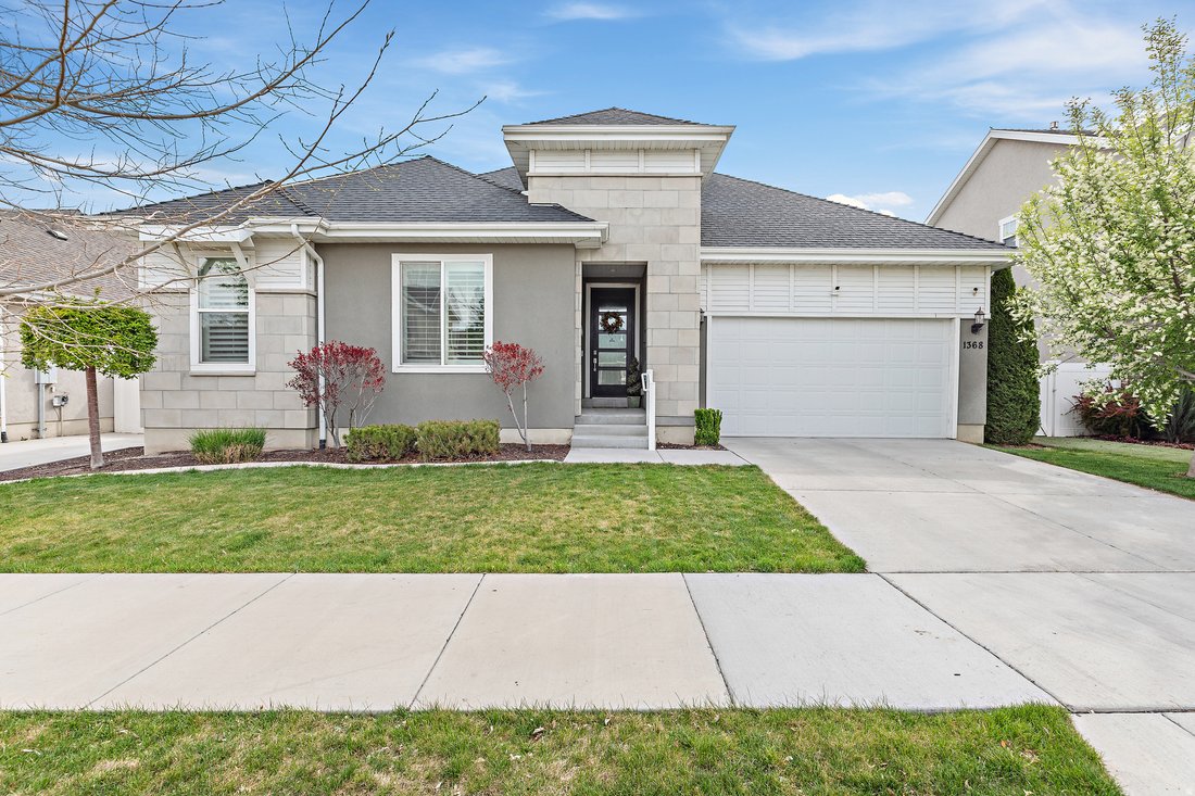 Provo, Utah, United States 1 - 17664654