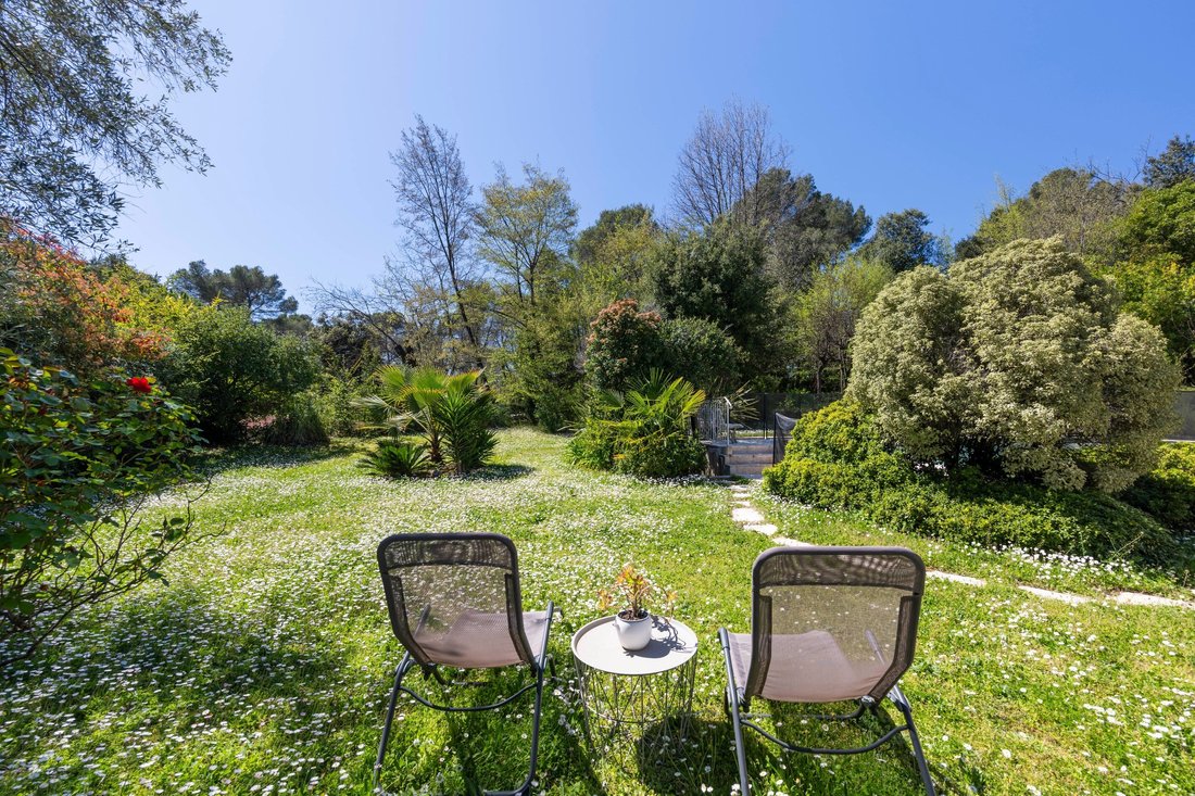 House in Nord, Roquefort-les-Pins, France 5 - 17666934
