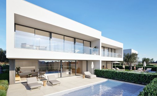 Villa in Sao Goncalo de Lagos, Algarve, Portugal 1