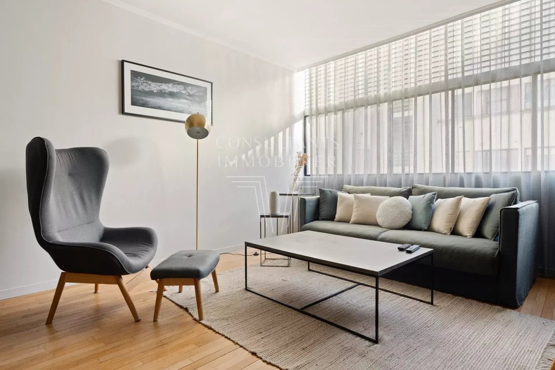 Apartment in Elysées-Madeleine, Paris 8e Arrondissement, Paris 5 - 17663779