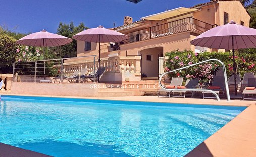 Villa in Valescure-Vaulongue-Clair Bois-Vallon Suveret, Saint-Raphaël, France 1