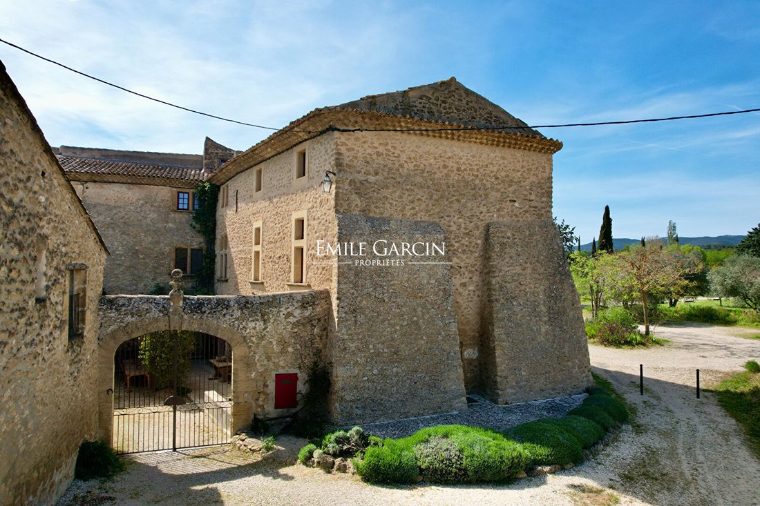 Villa in Lauris, Provence-Alpes-Côte d'Azur, France 4 - 17666781