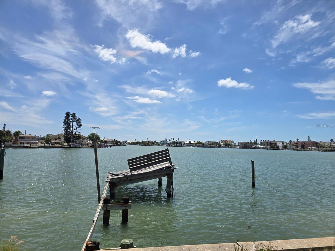 House in Madeira Beach, Florida, United States 1 - 17665568